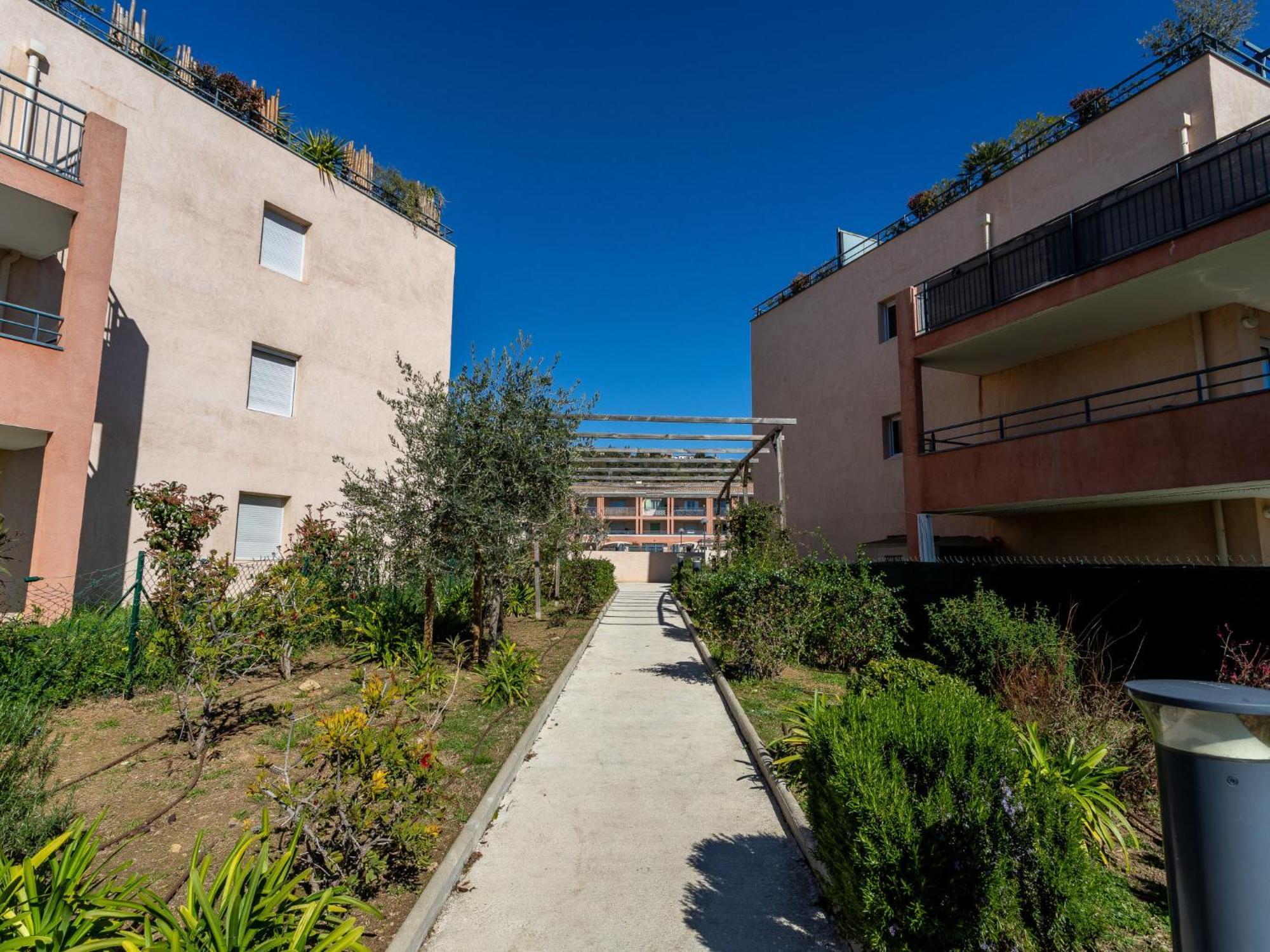 Apartment Le Jardin Du Loderi-1 By Interhome Борм-ле-Мимоза Экстерьер фото